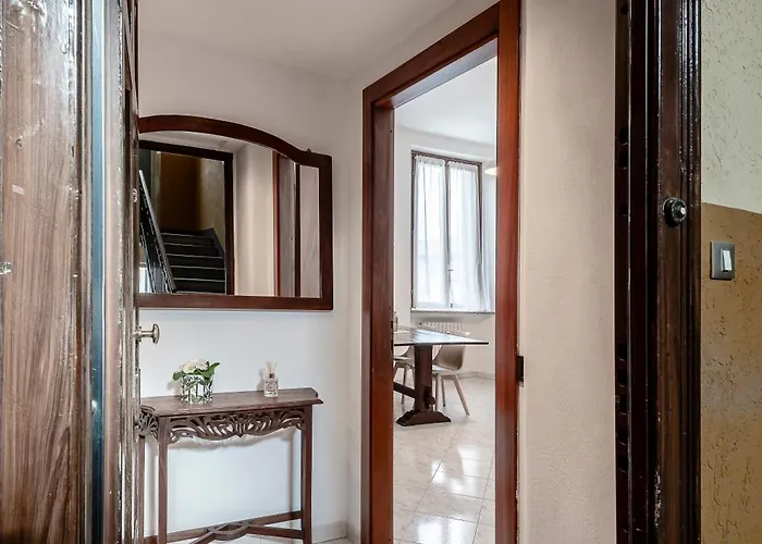 Bilocale Elegante E Luminoso In Via Gallura Apartment Milan