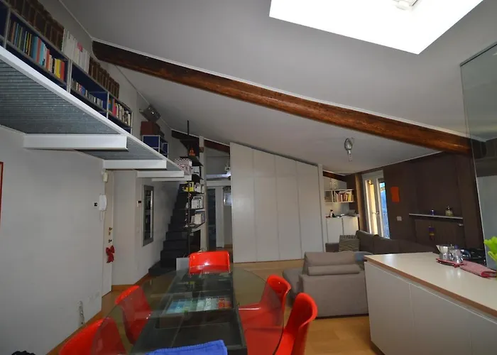 Luminous Designed Rooftop In Life District * Milan