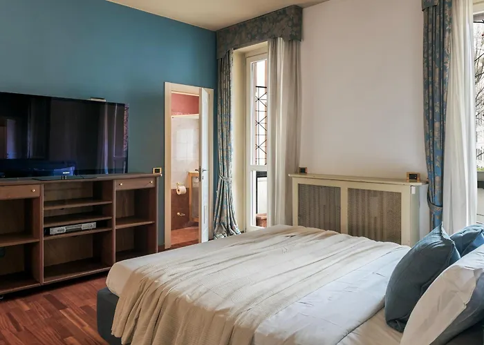 Elegant Luxury In Historic Center - M2 Apartment *