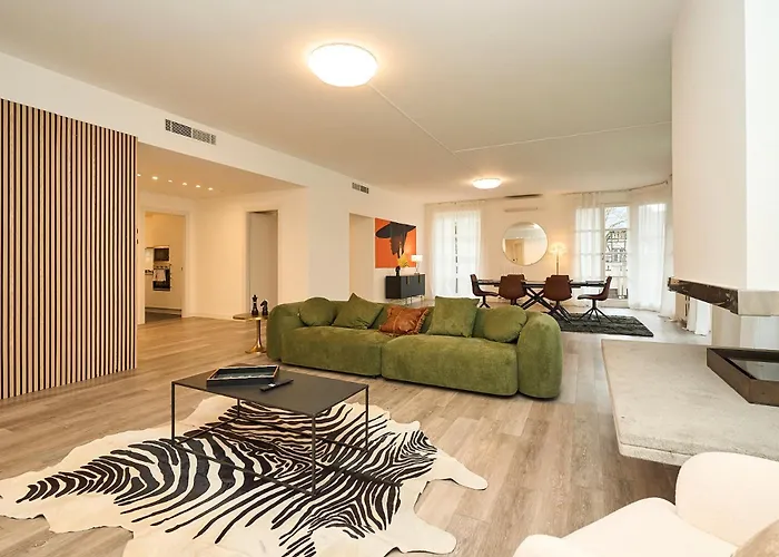 Absolute Luxury Home, 15 Minutes Walk San Siro * Milán