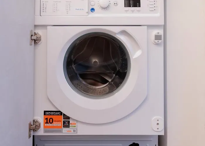 Cinzia's House - 5 Minutes From The Metro Apartmán