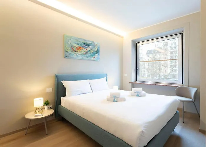 Arco Della Pace Sweet By Halldis