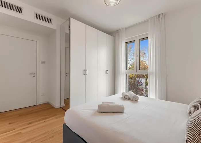 Bilocale Con Terrazzo Vicino M1 - San Siro *