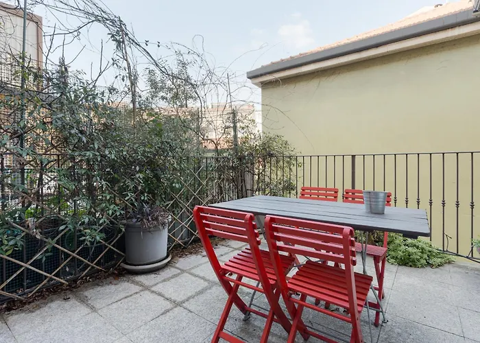 Apartment Guesthost - Comfy Terrazza Farini In Derganino *