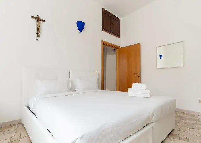 Guesthost - Cozy Varesina Area *