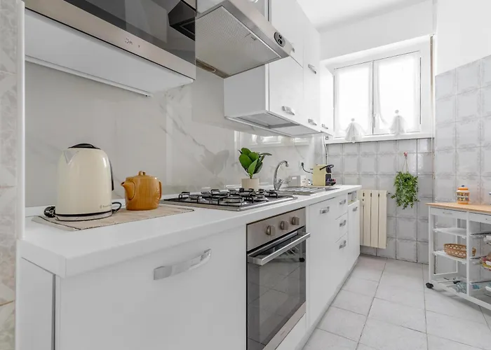 Casa Sibilla - Balcony Apartment, 7min Linate & Arena, Fast Wifi *