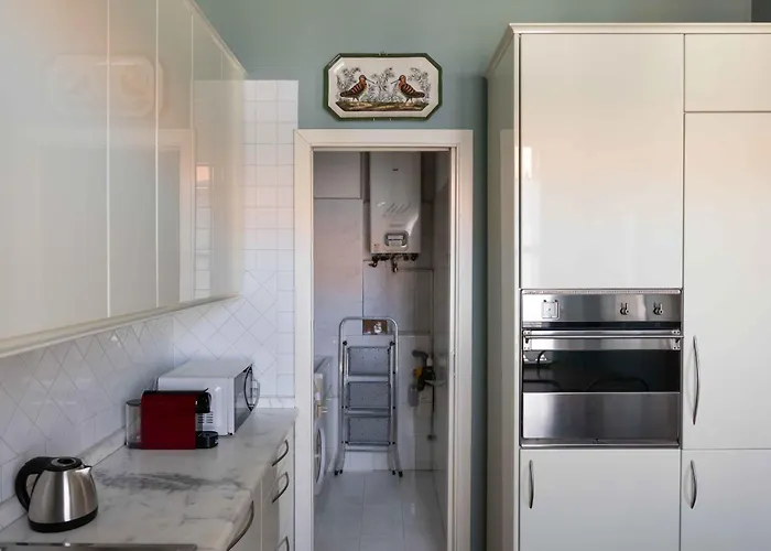 Bilocale Moderno Per 4 Vicino Mm Pasteur Via Venini