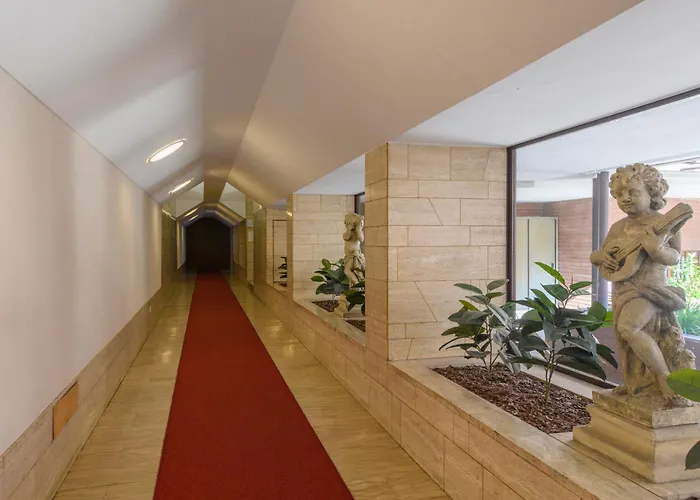 Station - Modern With Balcony