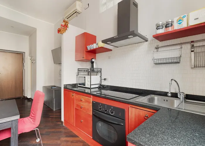 Guesthost - Cozy Balcony Meda Appartement *