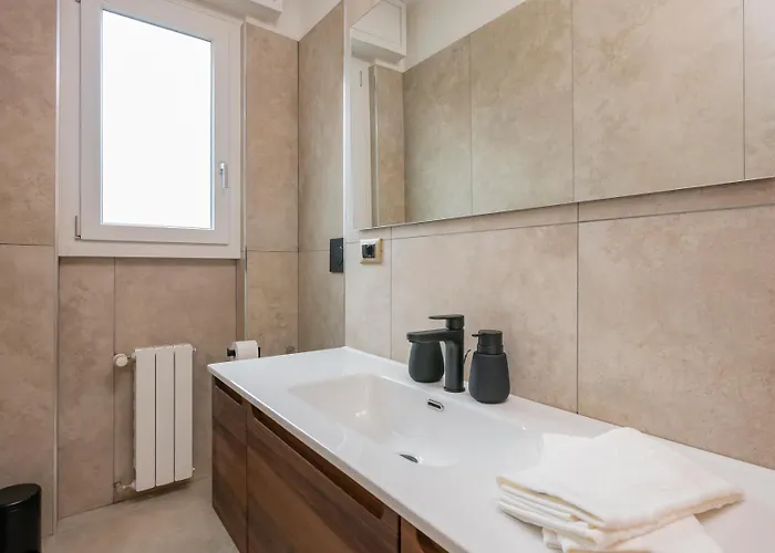 Luminoso E Moderno Vicino Metro Apartmán *