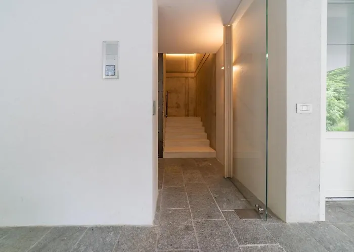아파트 Luxury Penthouse, Exclusive Design & Private Garage 밀라노