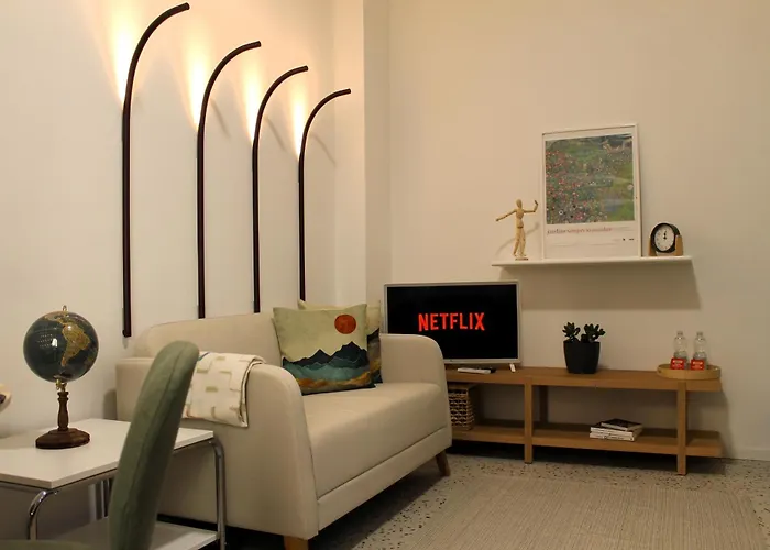 Yr Cenisio - Near Metro & San Siro Stadium דירה