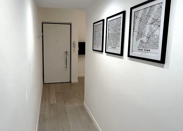 Modern Apt, 25 Min Duomo, Metro 5 Min & Wifi