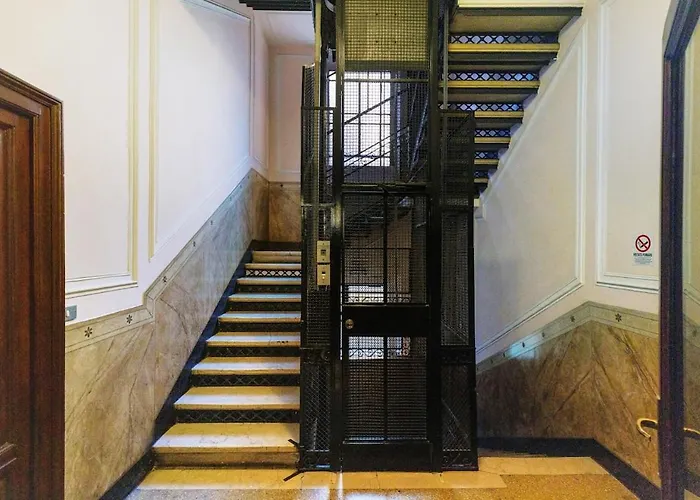 Elegance & Comfort I Balcony I Metro 200m 公寓 米兰