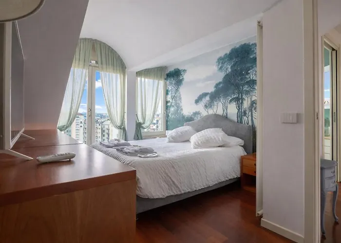 Boutique Penthouse Apartment *