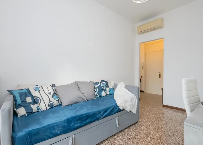 Homelovers Bright&white House Navigli District Appartamento