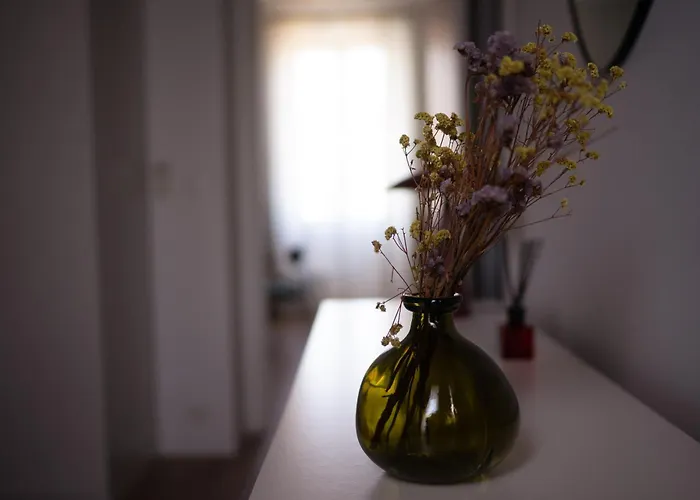 Modern Design Near Metro, Center Milão