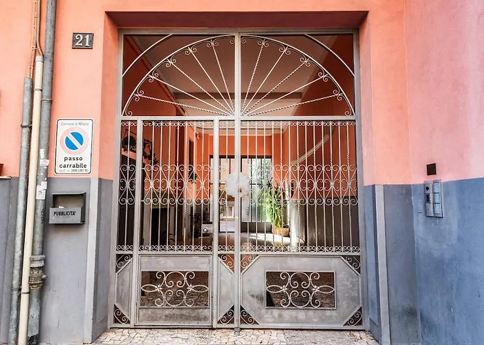 公寓 Modern Design 5 Minutes San Raffaele 米兰