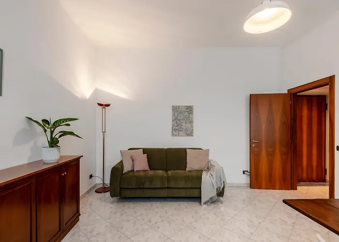 Bilocale Elegante E Luminoso In Via Gallura Apartment Milan