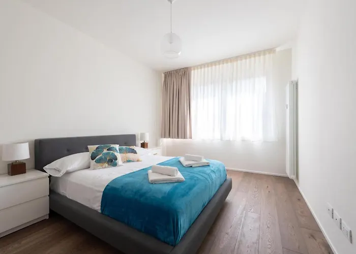 Stayeasy Santa Sofia 8-c - Duomo 2br Design Flat Daire