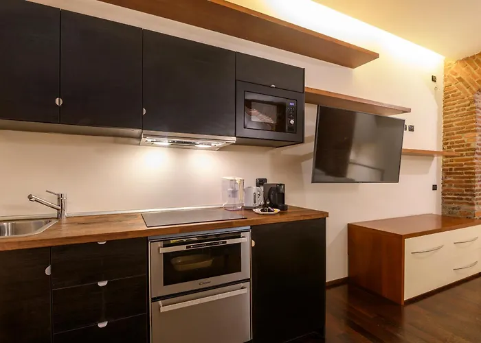 Sforza 57 - Romantic Escape With Jacuzzi