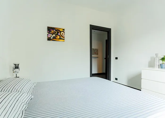 Stylish Porta Venezia - Bright With Jacuzzi * ミラノ