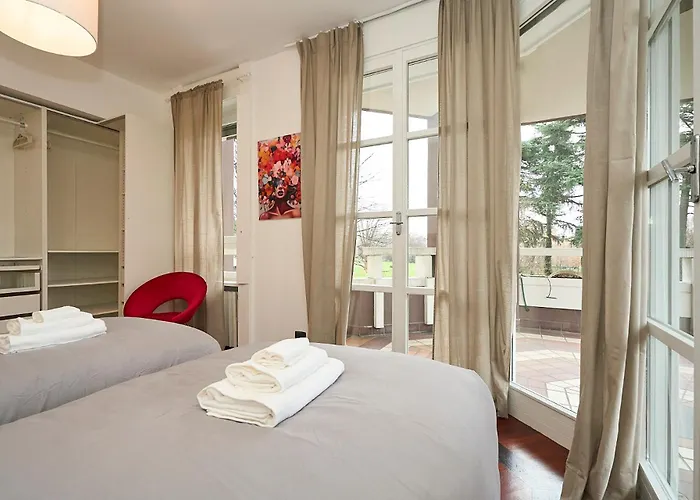 Absolute Luxury Home, 15 Minutes Walk San Siro Apartmán