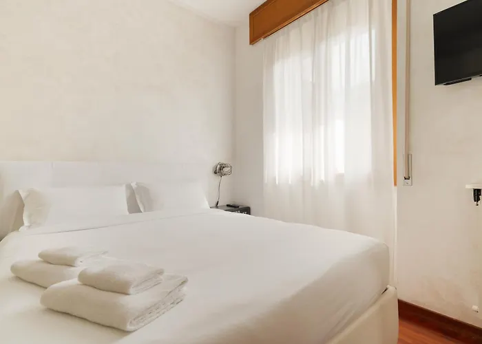 Guesthost - Fiera Cozy X4
