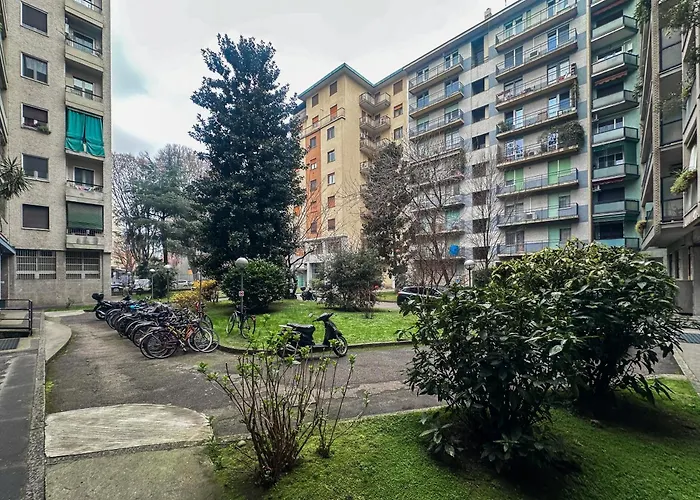 Boutique 60mq Tra Sempione & Citylife With Space Milánó