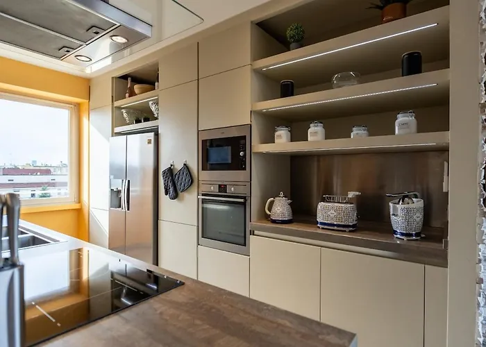 Skyline Penthouse - Terrazzo Panoramico & Metro 5min * ميلان