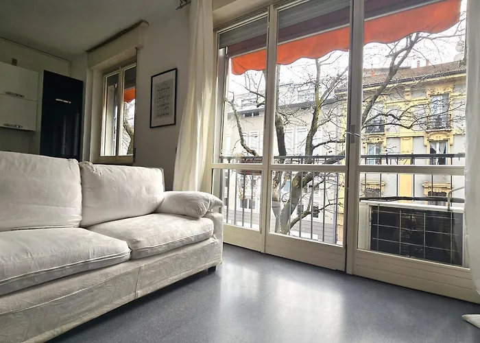Apartment Yr - Nolo