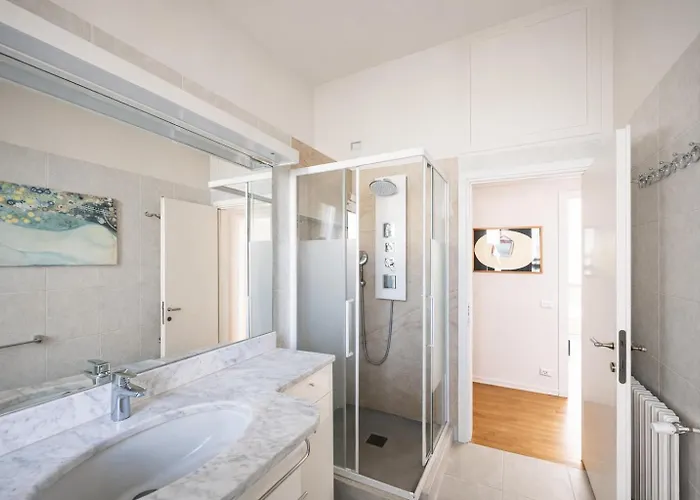 Apartmán Elegant 3br 15 Min Walk To The Duomo, 2 Min To Sempione Milán
