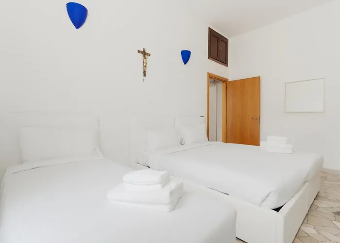 Guesthost - Cozy Varesina Area *