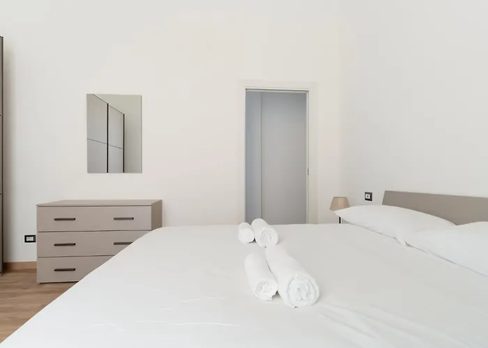 Guesthost - Modern Flat In Vigentino *