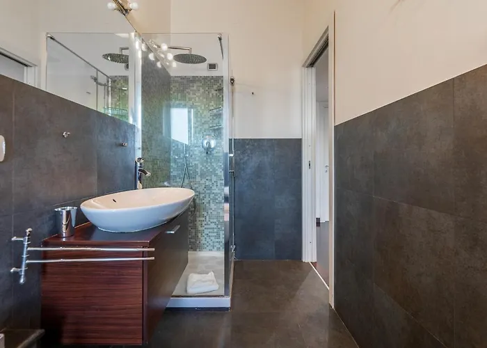 Designer Between Brera And Arco * Milan