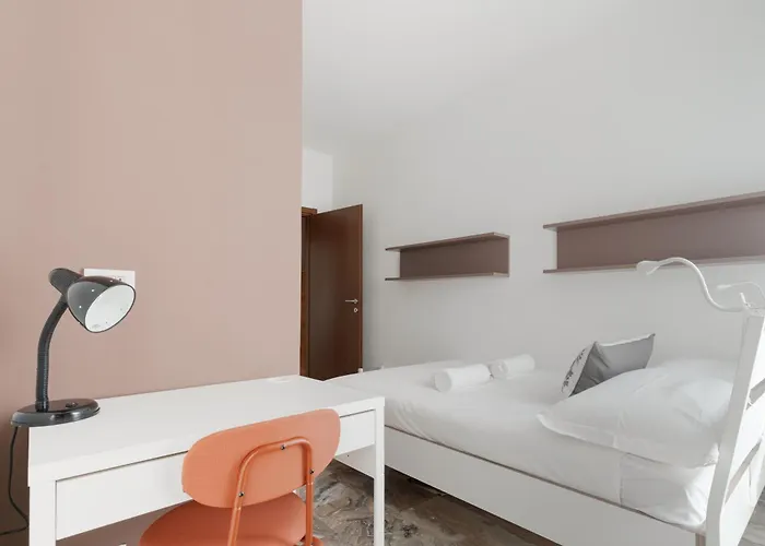 Апартаменты Guesthost - Porta Romana Balcony Flat