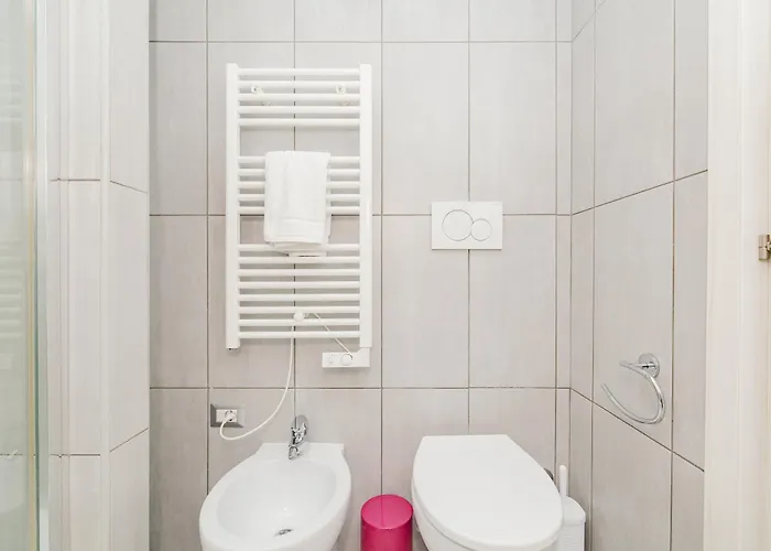 아파트 Palazzi - Silenzioso In Porta Venezia *