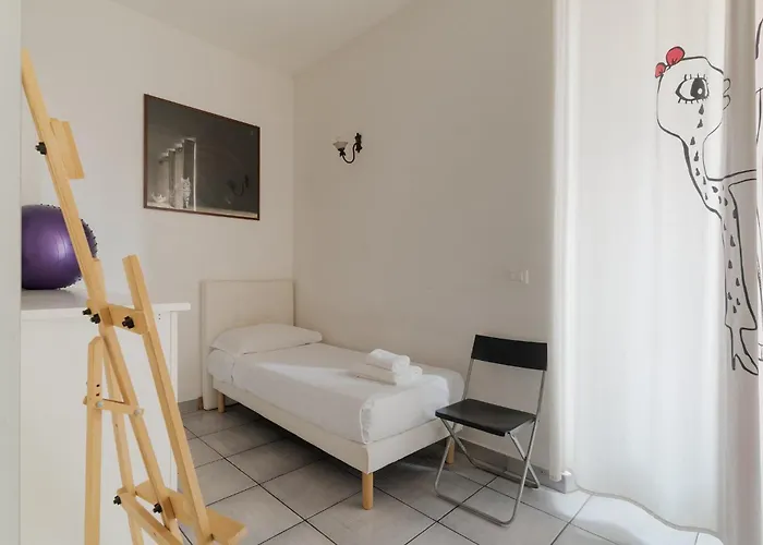 Guesthost - Cozy Near Mm1 *