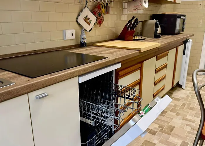 Al 14 Metro M4 15 Min Duomo *