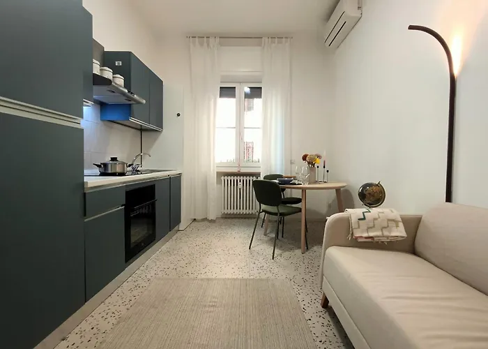 Yr Cenisio - Near Metro & San Siro Stadium Milan
