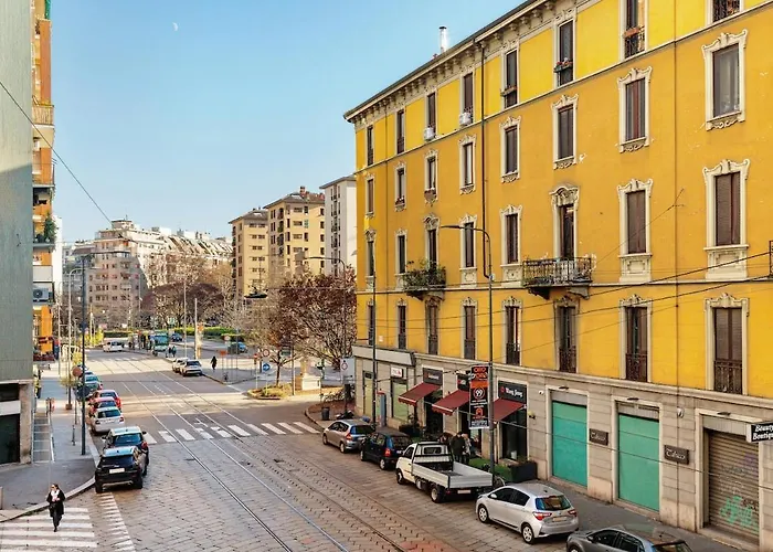 Elegance & Comfort I Balcony I Metro 200m *