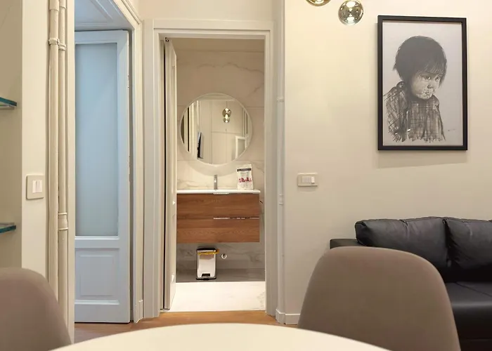 Homeby - Achille's * Milánó