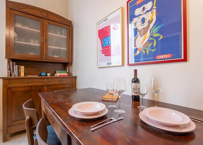 Three-room Flat With Balcony In Porta Romana Milano