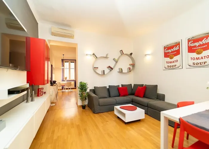Three-room In The Heart Of Apartament Mediolan