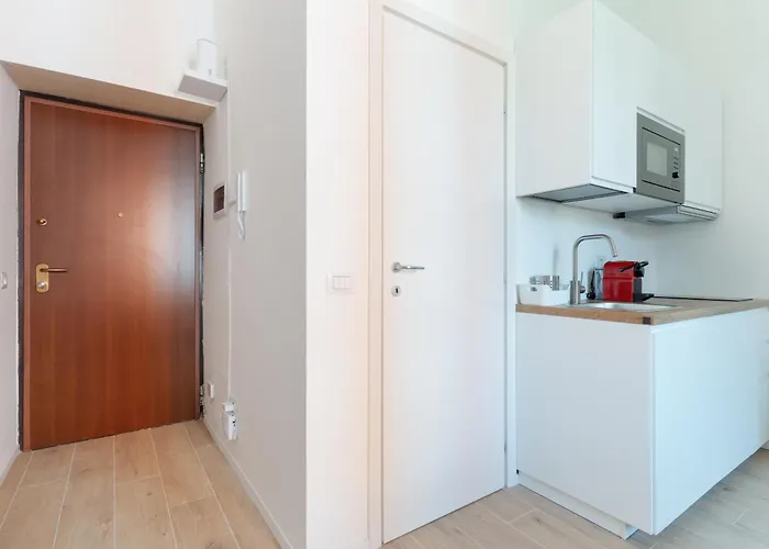 Apartment Guesthost - Comfy Ca' Granda Mm5