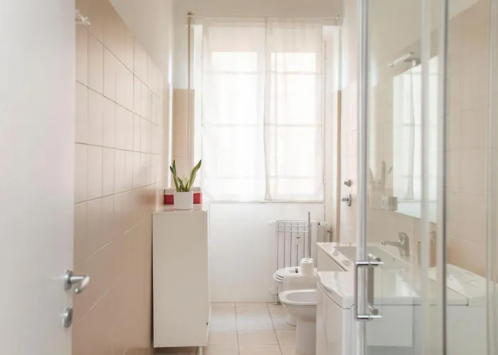 Stayeasy Santasofia8-m - Duomo 1br Cozy Flat Daire Milano