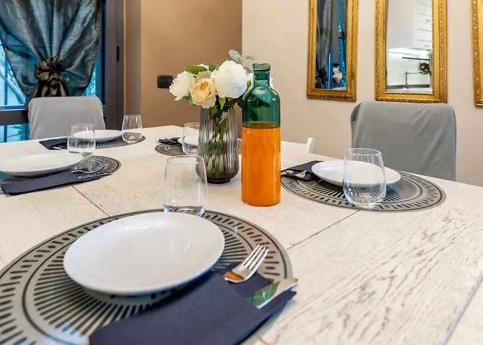 Stayeasy Meucci - 2-level With Garden And Box Apartmán *