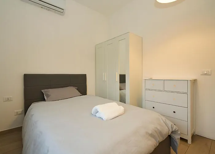 3 Flat, 15 Minutes From Navigli-humanitas