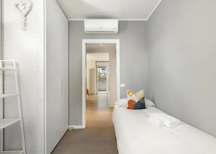 Relaxing Light Space I Santa Giulia I Metro M3 Апартаменты *