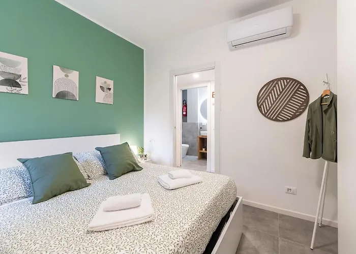 Апартаменты Design - Navigli & Darsena At 2 Min Милан